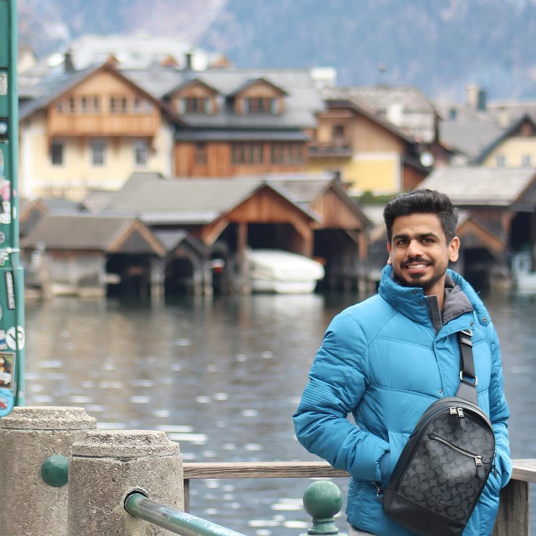 Post 4 by Abdalla Alshamsi on Instagram (image)