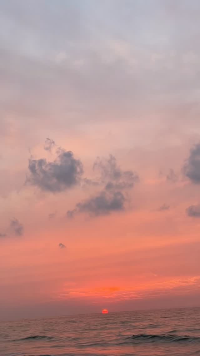 Post 4 by مها السويدي Maha AlSuwaidi on Instagram (video)