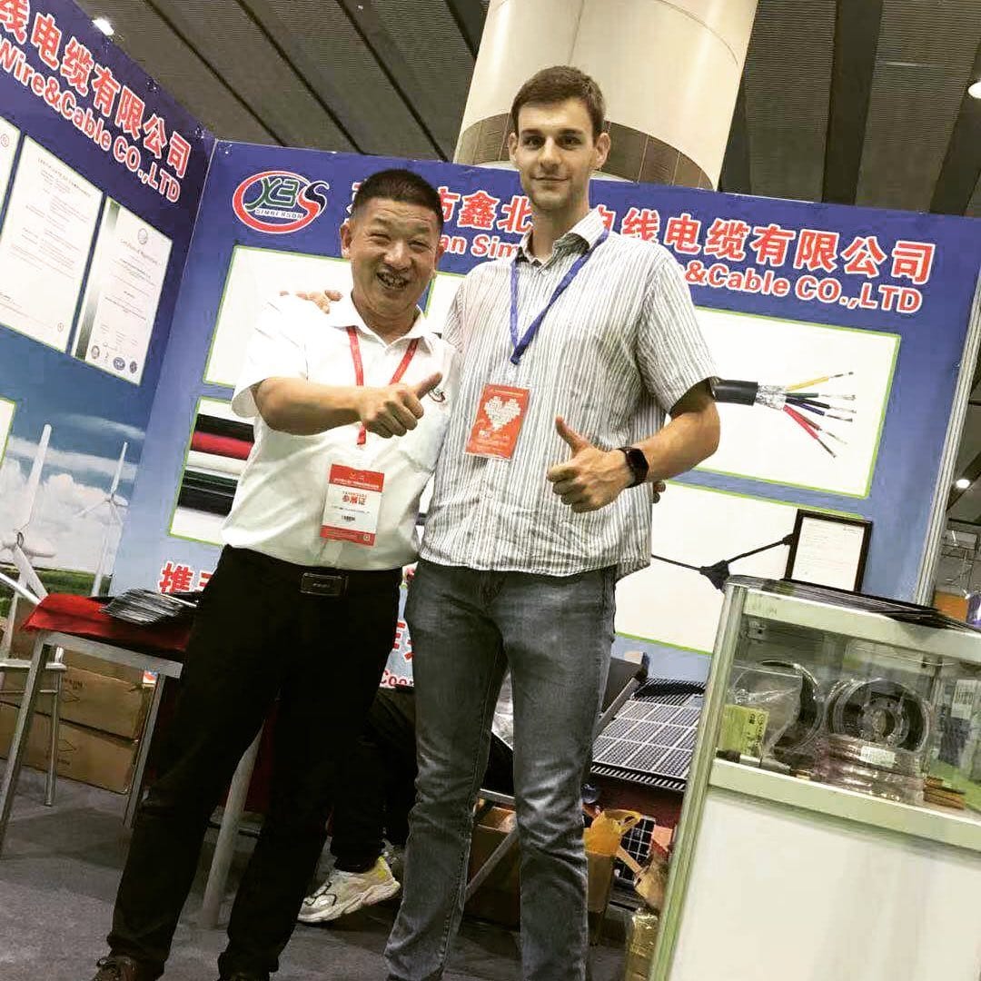 Post 2 by Externe XXI on Instagram (image)