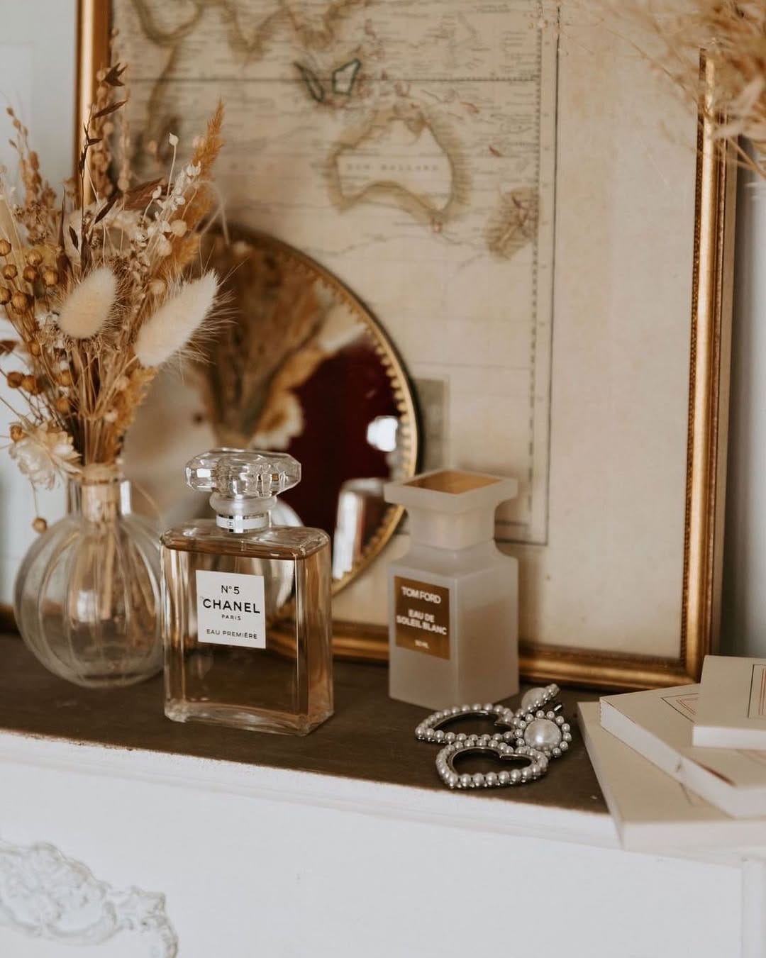 Post 9 by P A R I S I E N N E   M O D E on Instagram (image)