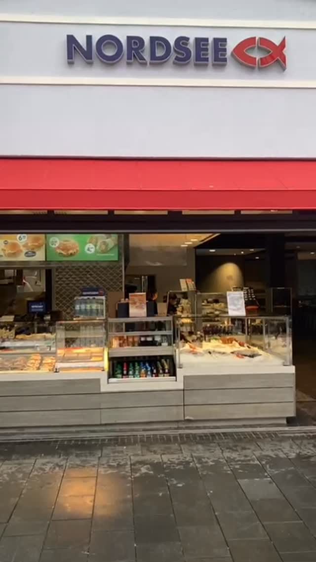 Post 10 by Designer Outlet Neumünster on Instagram (video)