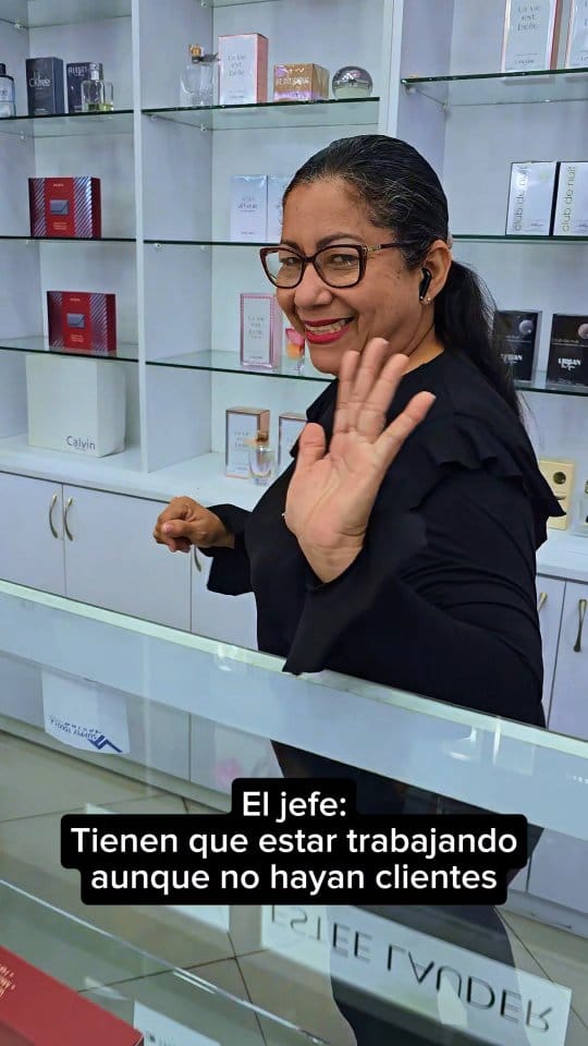 Post 7 by Calvin Perfumería on Instagram (video)