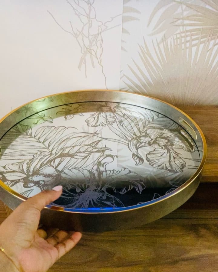 Post 3 by Vayolah’s Home Decor on Instagram (carousel)