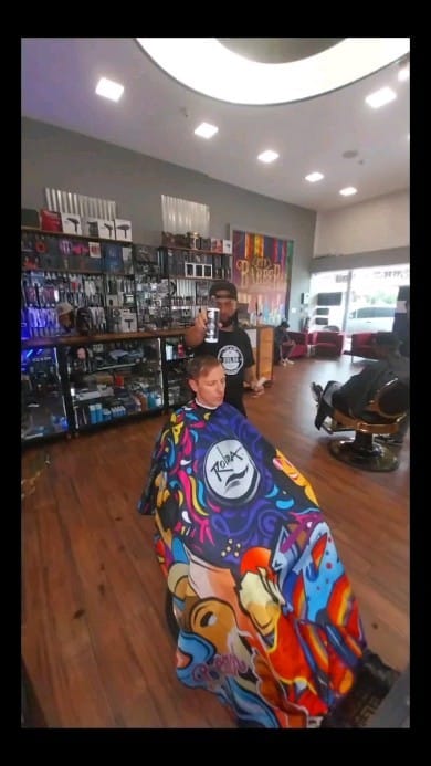 Post 5 by @JhomarTheBarber on Instagram (video)