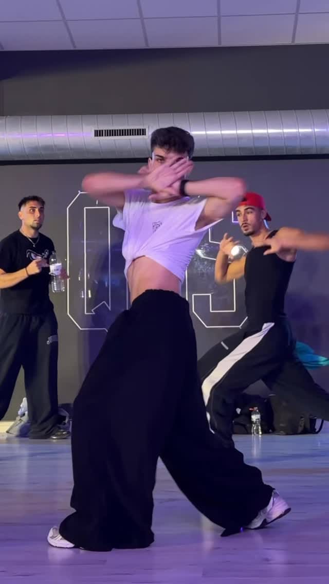Post 3 by Victor Luengo Zubalez on Instagram (video)