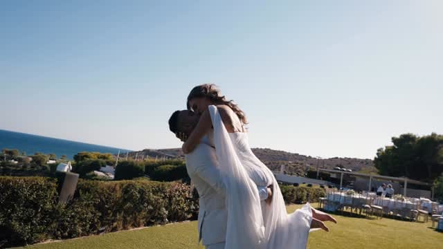 Post 1 by Natalia on Instagram (video)