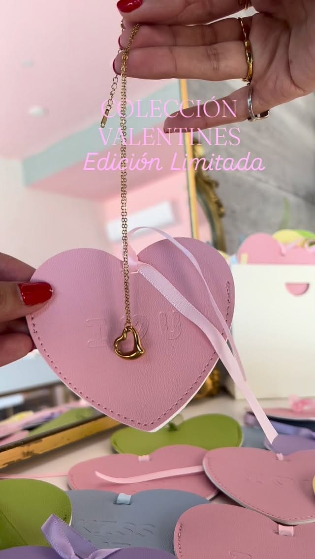 Post 7 by ROSAORO ACCESORIOS on Instagram (video)