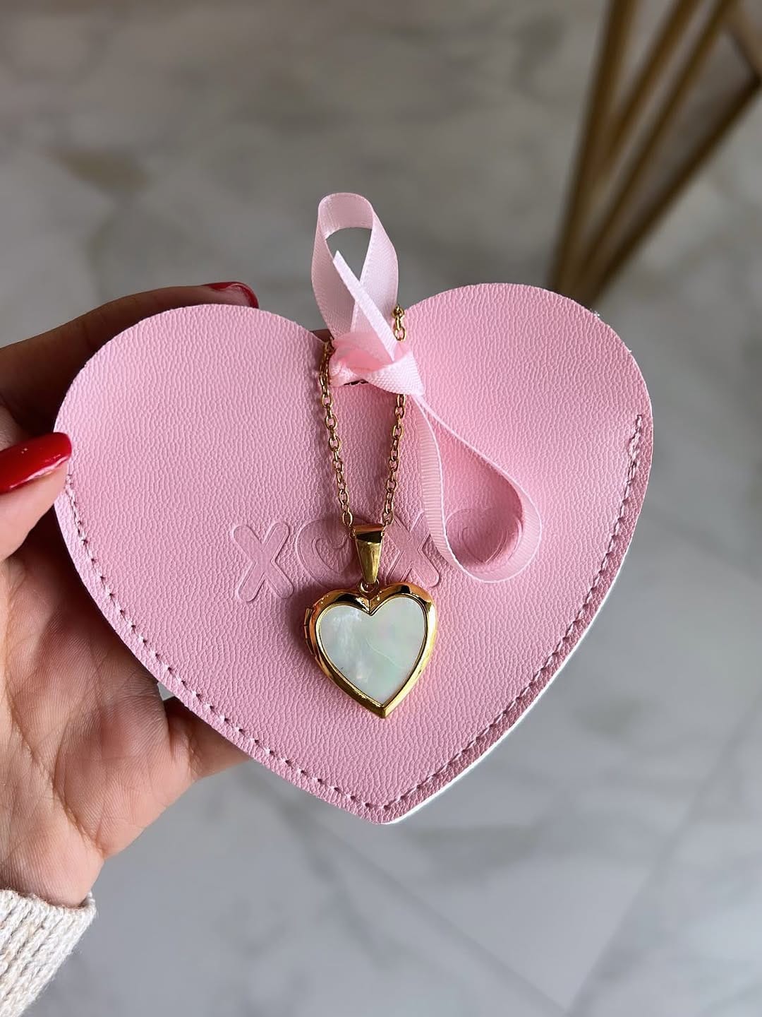 Post 2 by ROSAORO ACCESORIOS on Instagram (carousel)