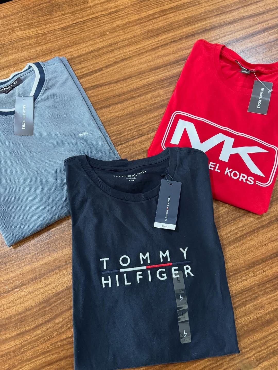 Post 1 by Tabata Corral Clothing on Instagram (carousel)
