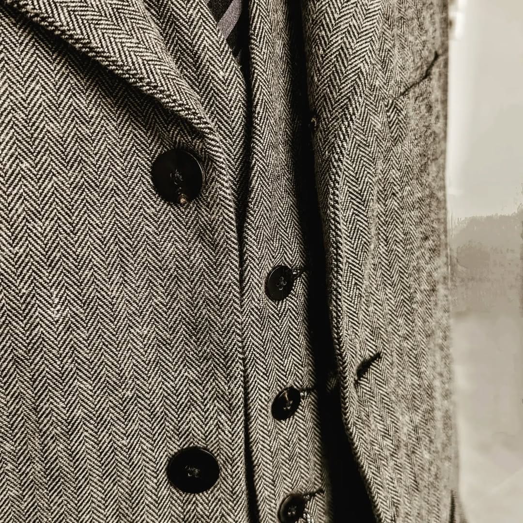 Post 1 by L'Esprit des Forts men's wear on Instagram (image)