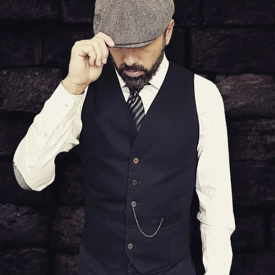 Post 4 by L'Esprit des Forts men's wear on Instagram (image)