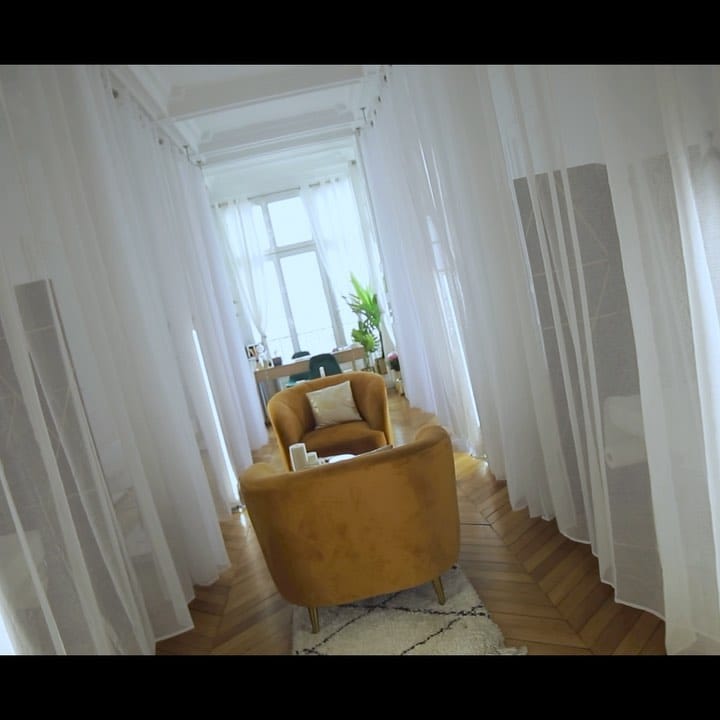 Post 8 by Blanchiment Dentaire Paris on Instagram (video)