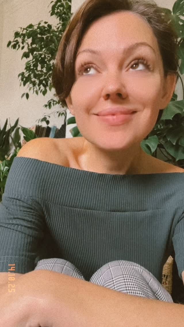 Post 4 by Катерина Лелюк on Instagram (video)