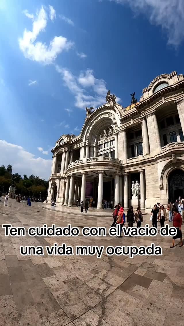 Post 3 by 𝗛𝗼𝗴𝘂𝗲𝗿 ] 𝗙𝗢𝗧𝗢𝗚𝗥𝗔𝗙𝗜́𝗔 + 𝗩𝗜𝗔𝗝𝗘𝗦 on Instagram (video)