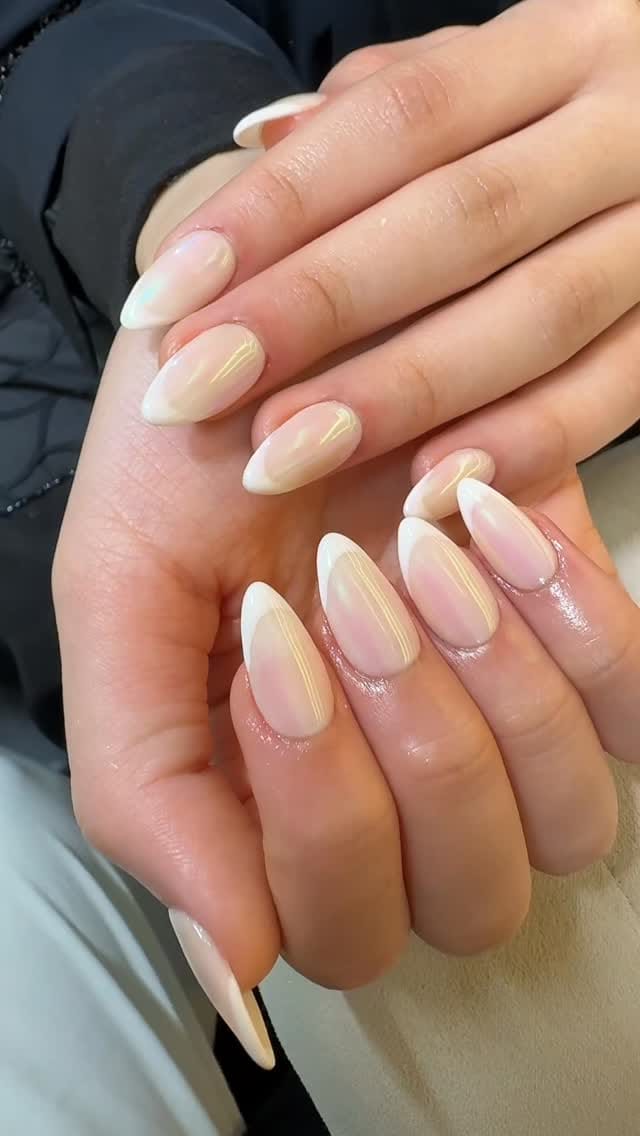 Post 8 by Floral Beauty Lounge on Instagram (video)