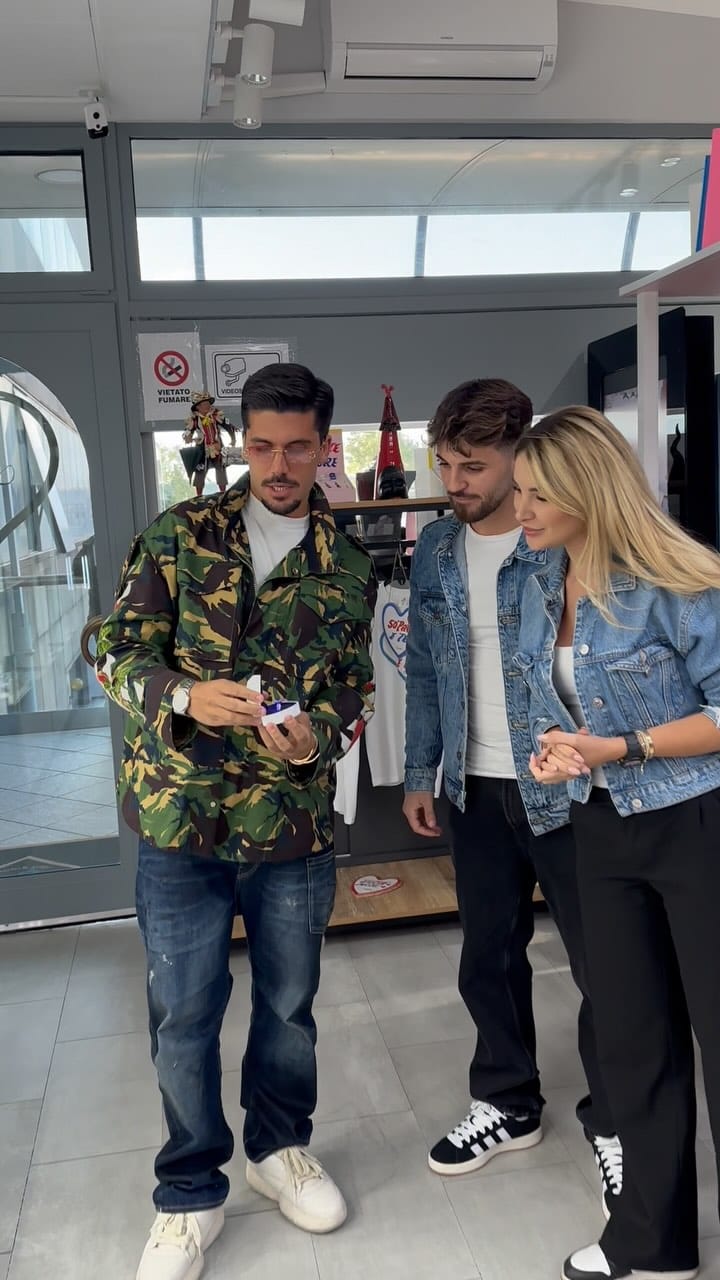 Post 9 by Francesco Casillo on Instagram (video)
