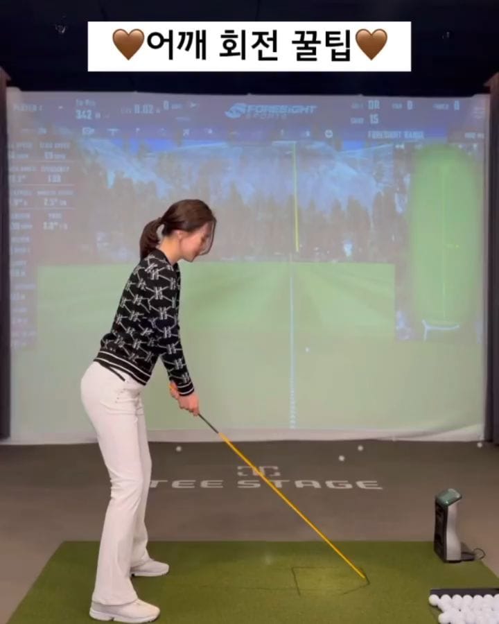 Post 6 by 골포유 on Instagram (video)