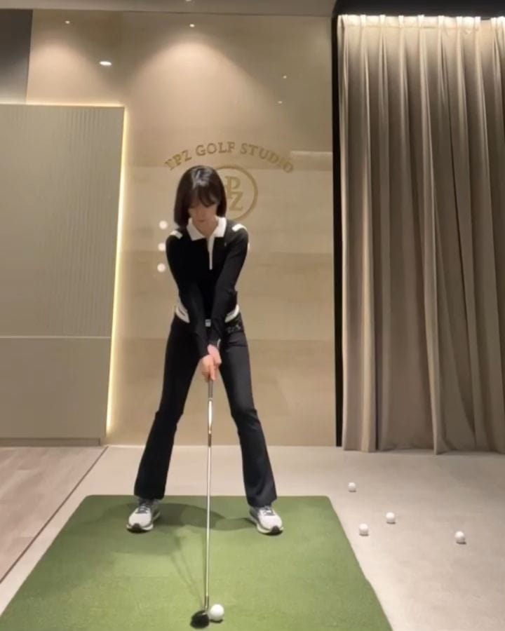 Post 2 by 골포유 on Instagram (video)