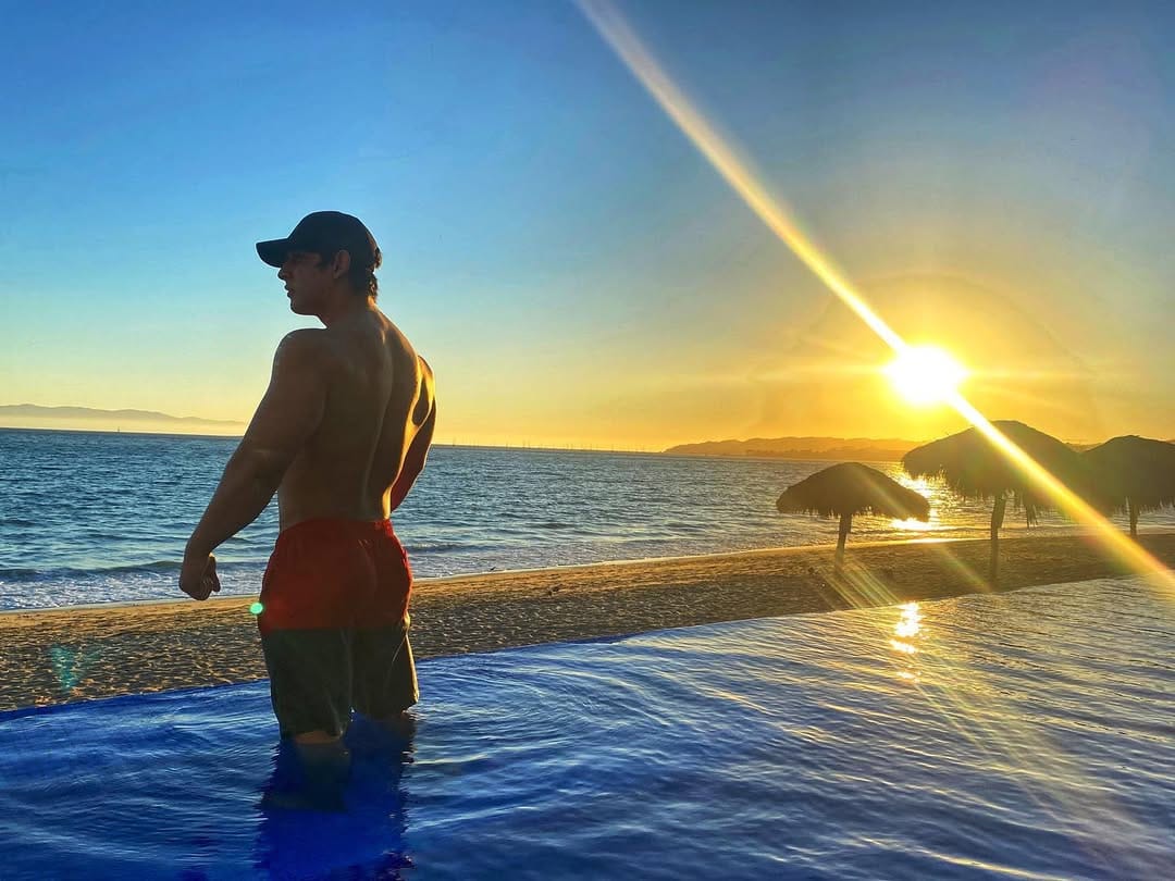 Post 8 by William P on Instagram (carousel)