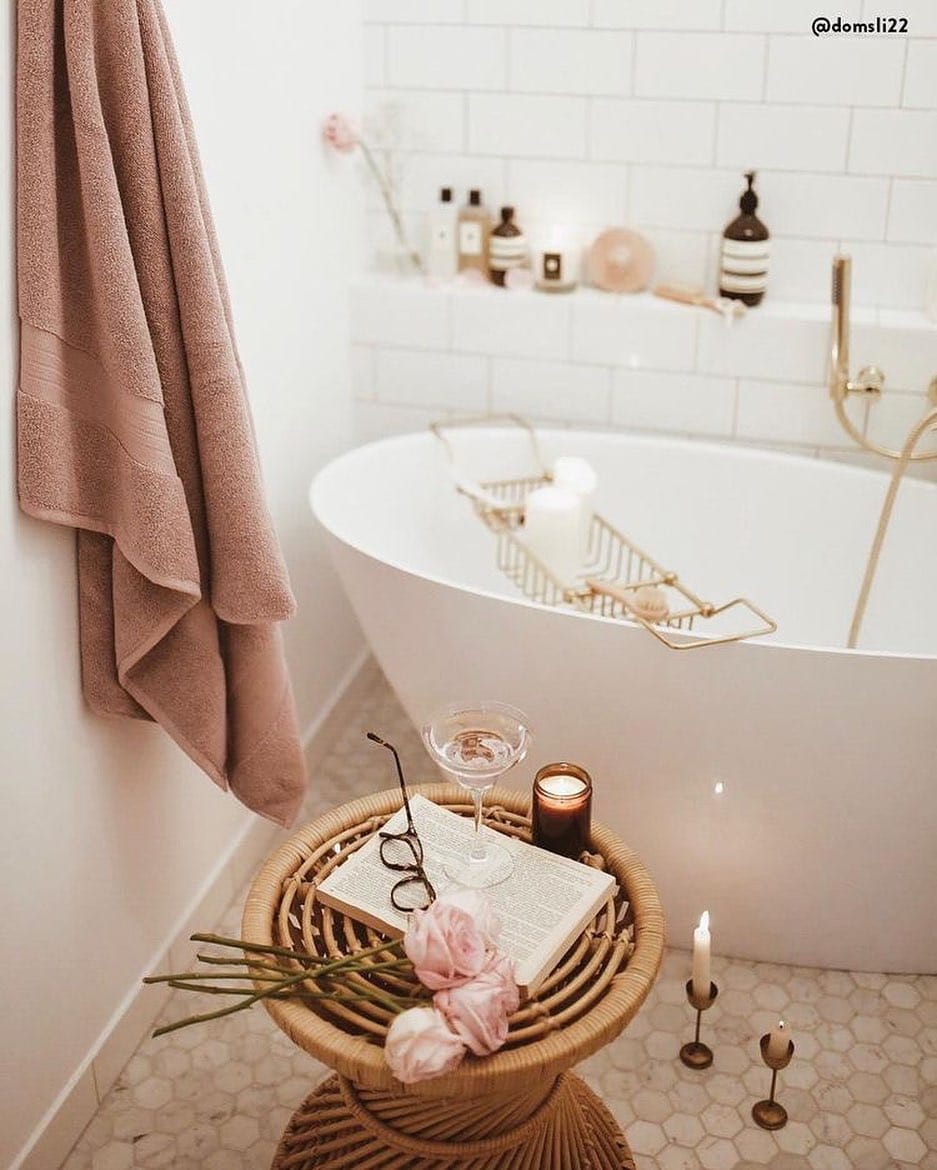 Post 6 by Treat Yourself on Instagram (image)