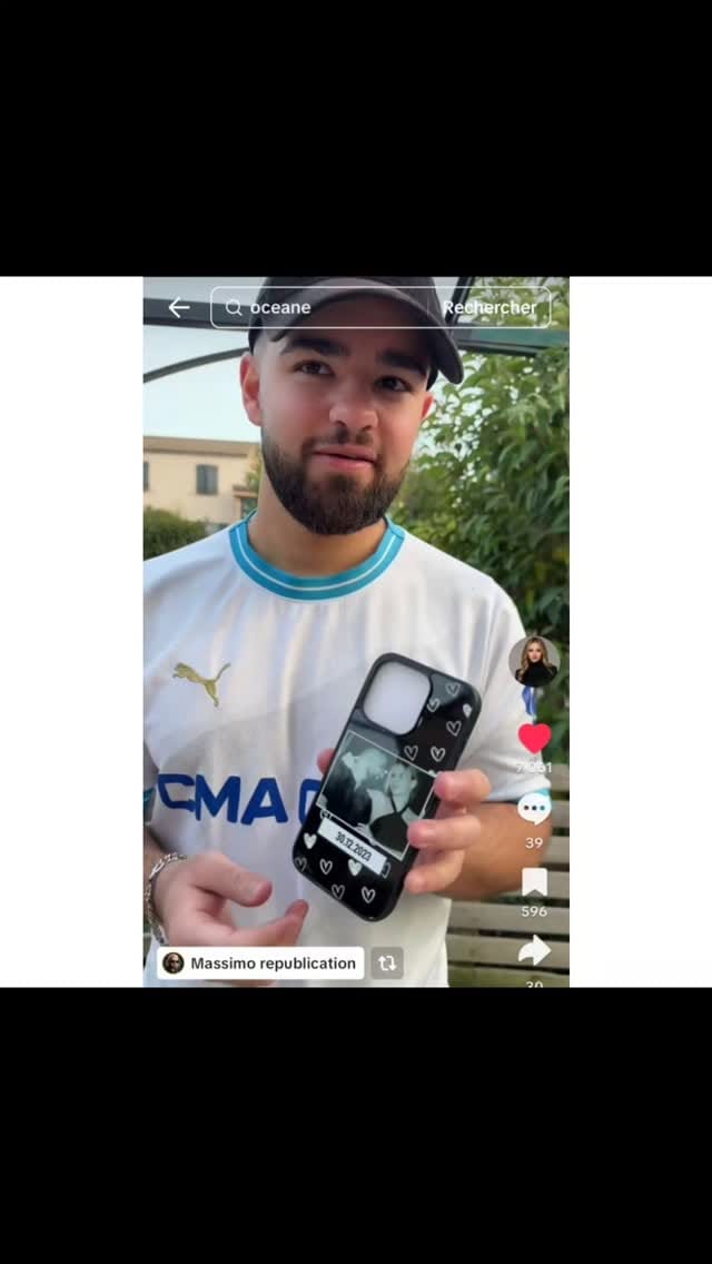 Post 7 by Drôle De Coque on Instagram (video)