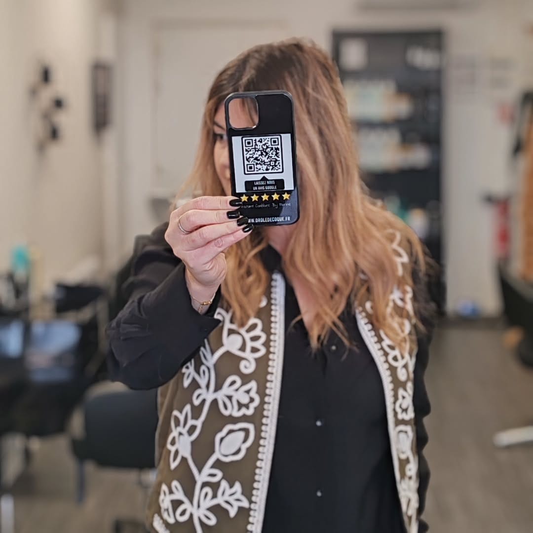 Post 10 by Drôle De Coque on Instagram (carousel)