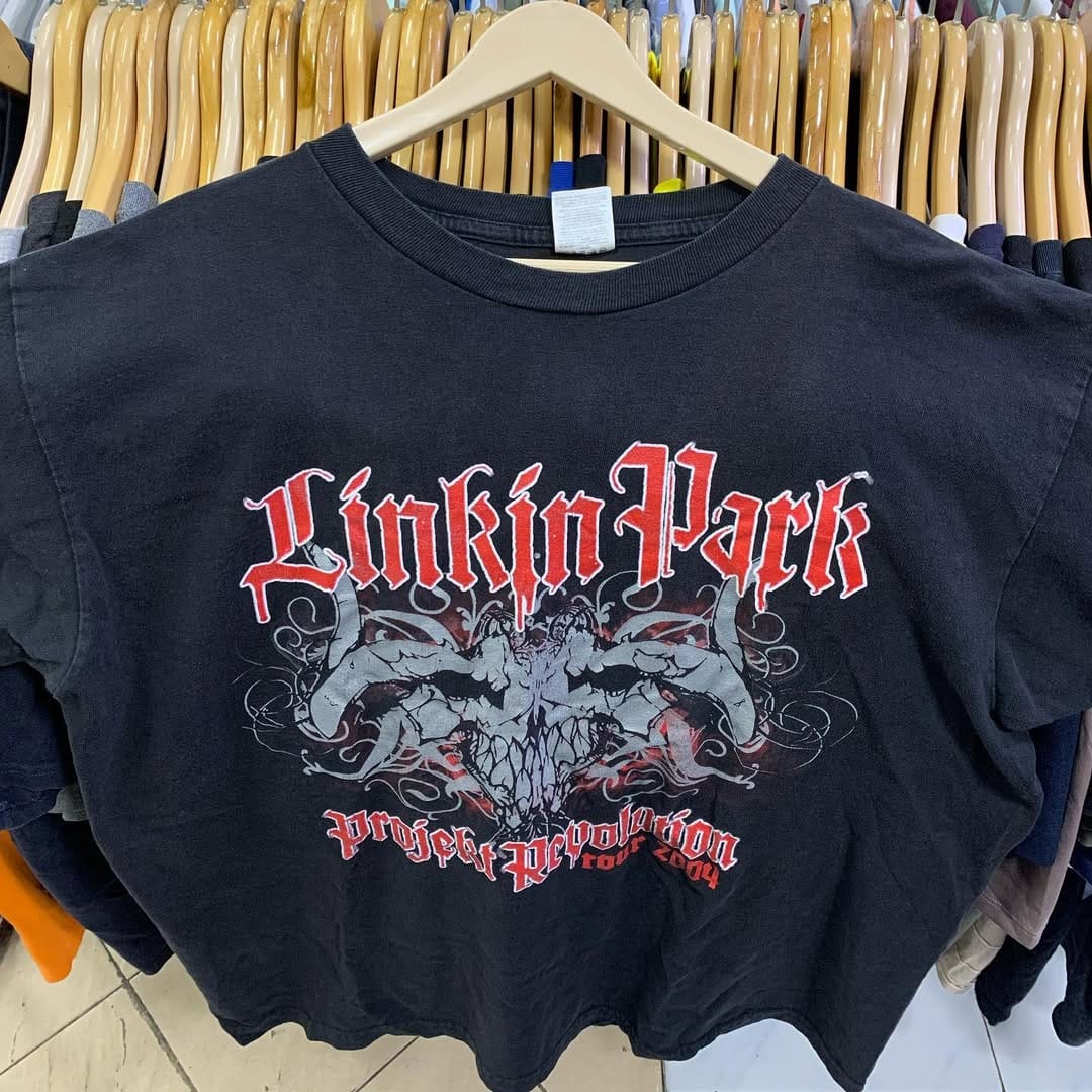 Post 4 by ThriftBooming on Instagram (carousel)