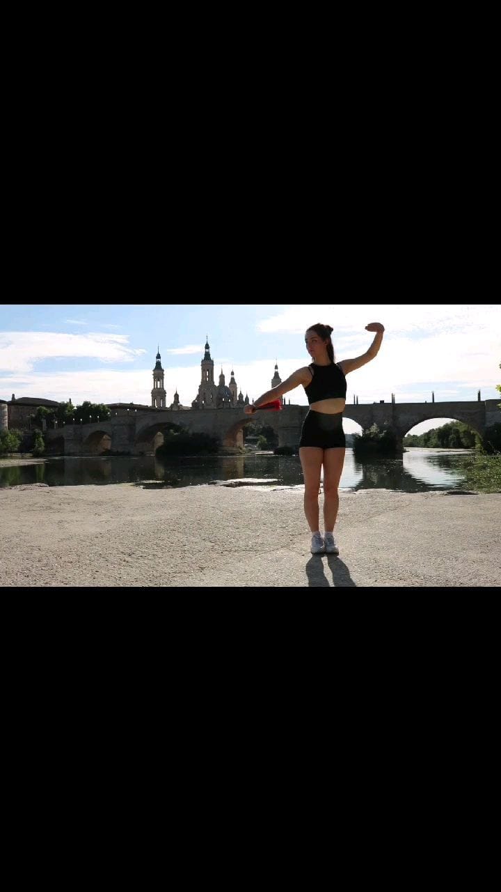 Post 4 by ⊕ïhαηα on Instagram (video)