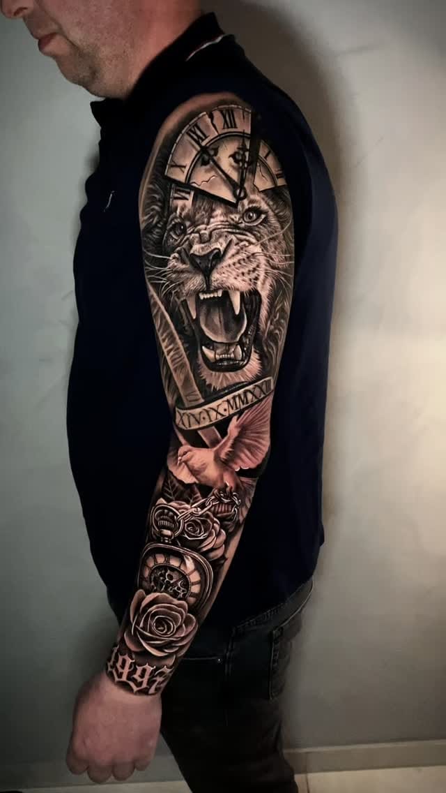 Post 9 by LOVE IS PAIN TATTOOLOUNGE® on Instagram (video)