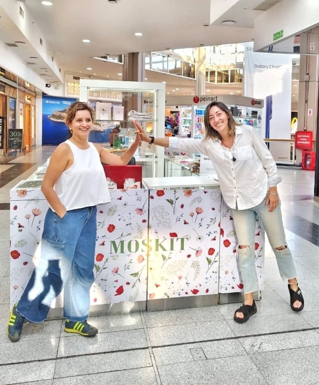 Post 8 by MOSKIT marca registrada ®️ tienda boutique 🌿🌈 on Instagram (carousel)