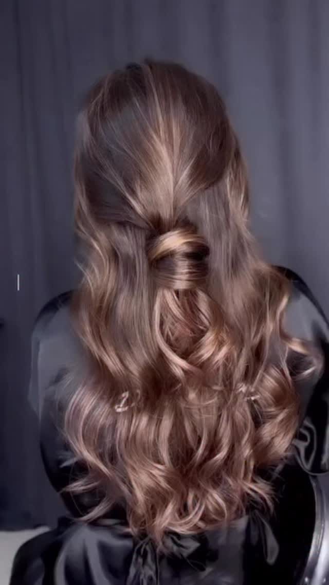 Post 5 by Диана Мусаева | Международный колорист•наставник on Instagram (video)