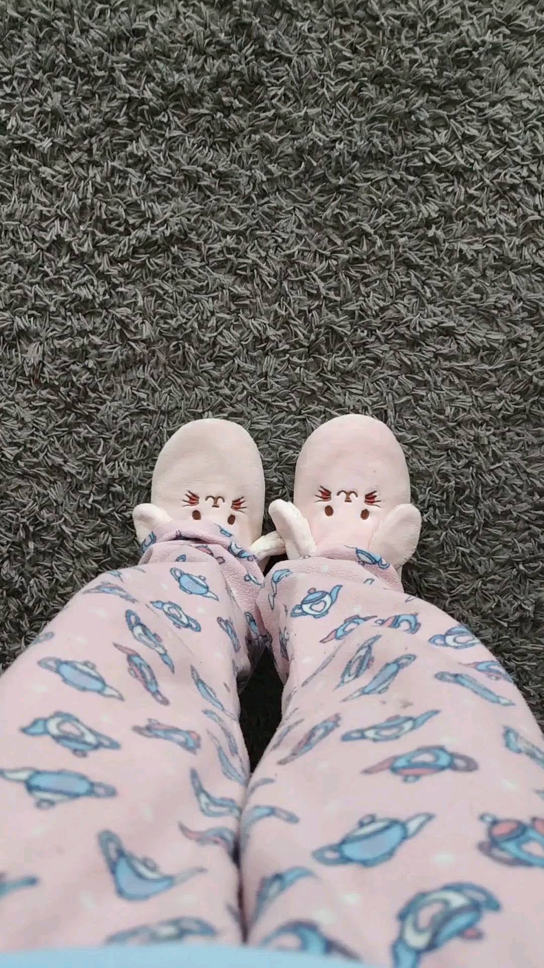 Post 3 by Andy/Criadora de Conteúdo on Instagram (video)