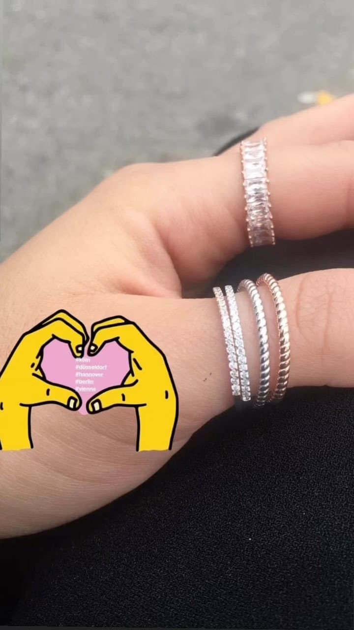 Post 1 by S I L V E R L A D Y on Instagram (video)