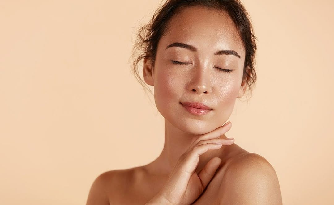 Post 2 by Makeup 101 on Instagram (image)