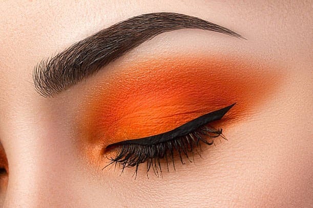 Post 10 by Makeup 101 on Instagram (image)