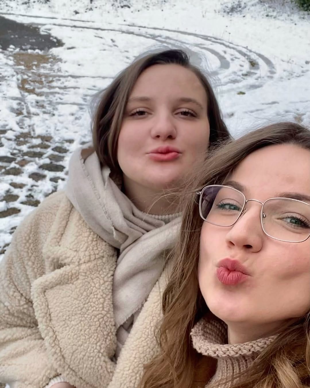 Post 2 by Amina Chebanova on Instagram (image)