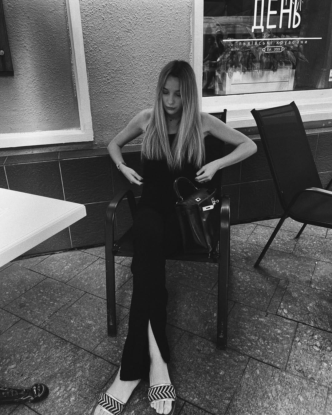 Post 10 by Amina Chebanova on Instagram (image)
