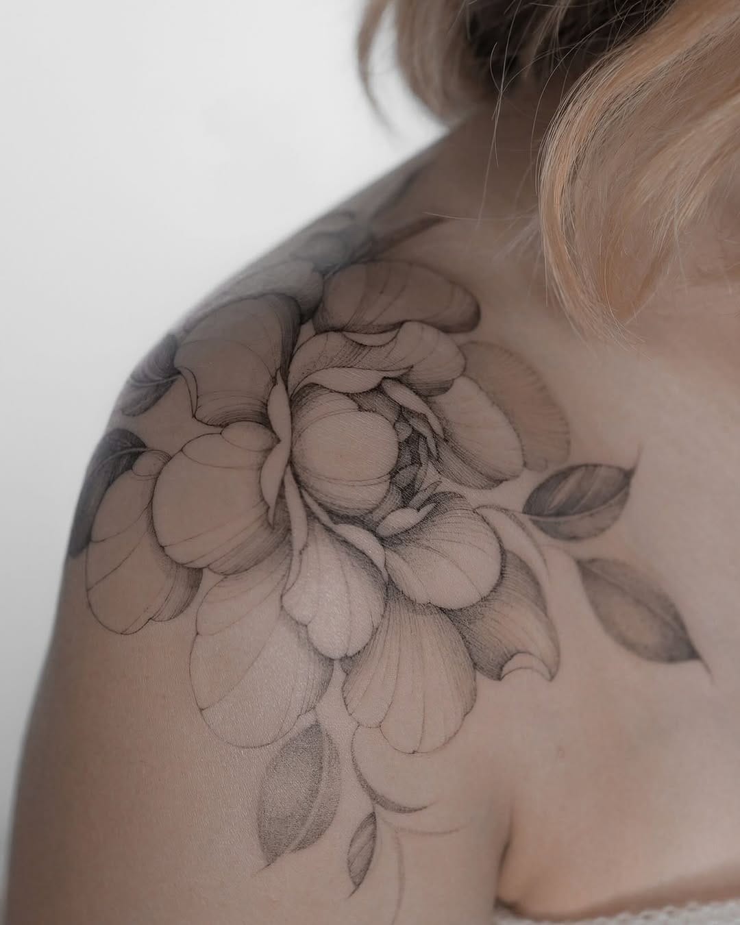 Post 4 by TATTOOS || COVER UP'S || WIESBADEN on Instagram (carousel)
