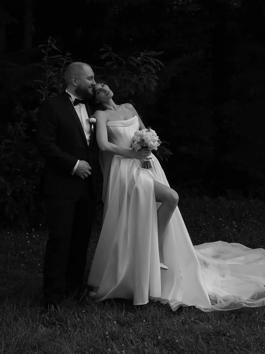 Post 5 by Boutique vestidos de novia ELYBRIDE on Instagram (carousel)