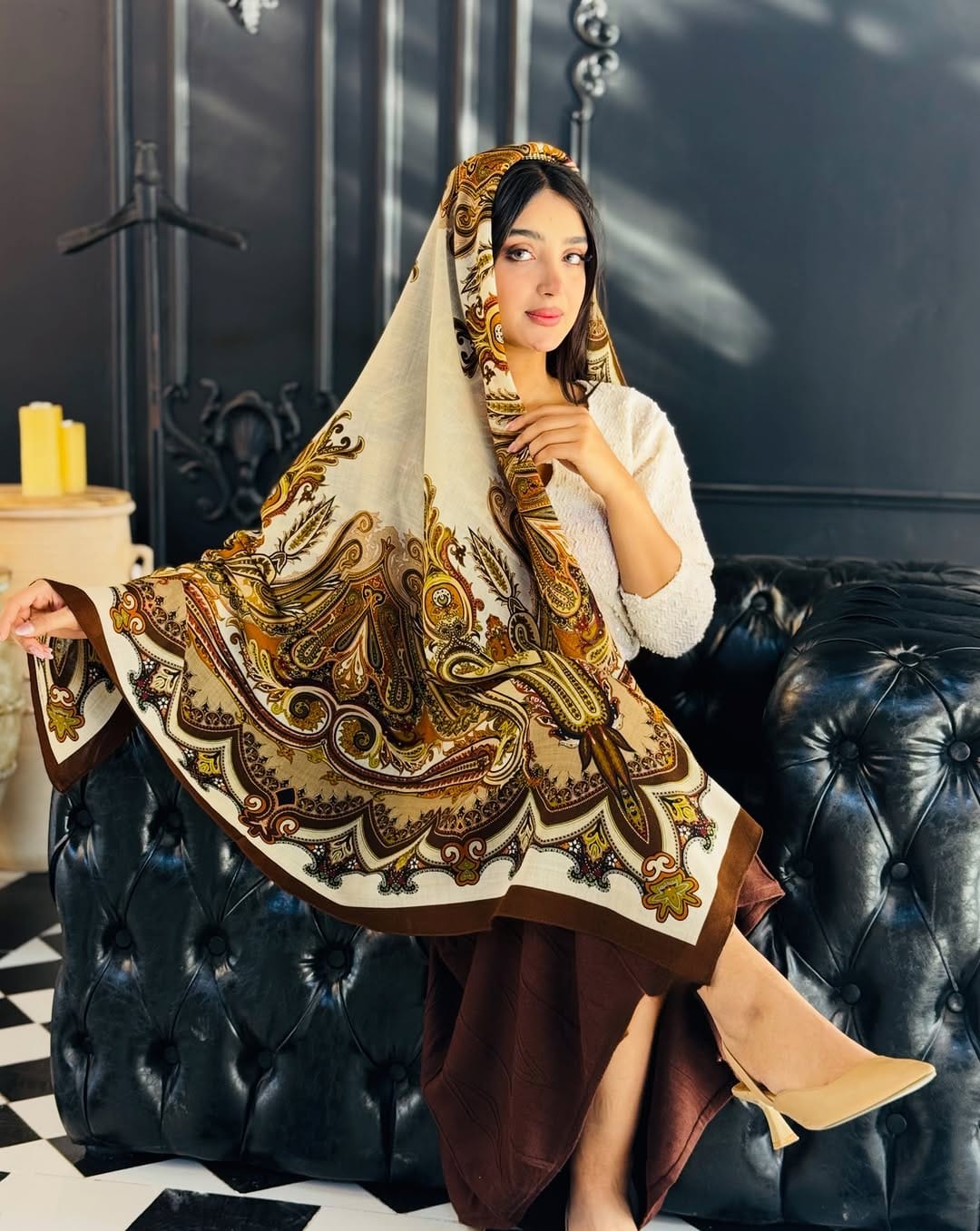 Post 4 by چارقد پاریس on Instagram (carousel)