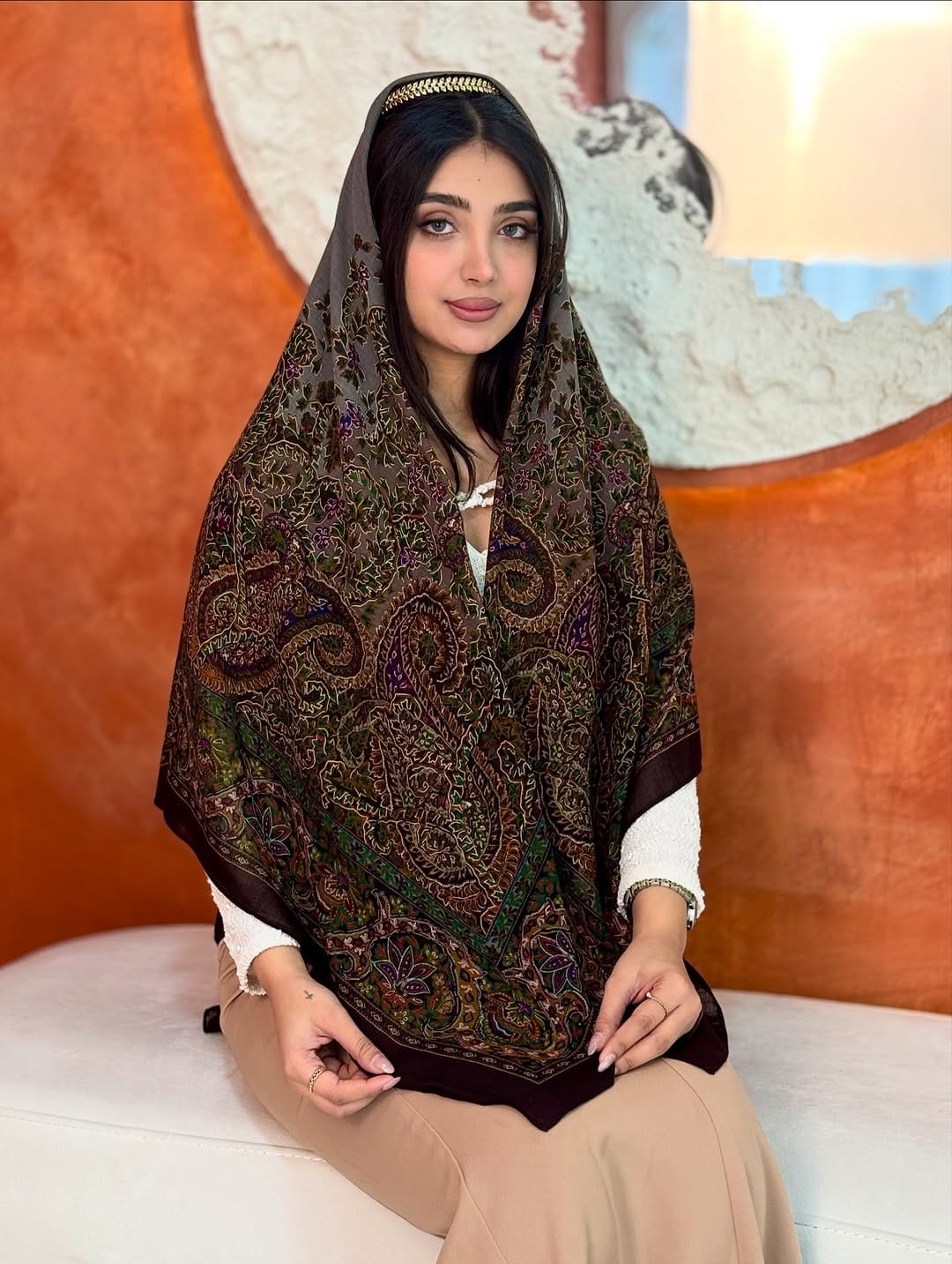 Post 5 by چارقد پاریس on Instagram (carousel)