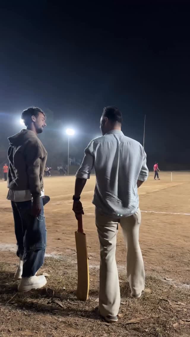 Post 6 by 西班牙之星 on Instagram (video)