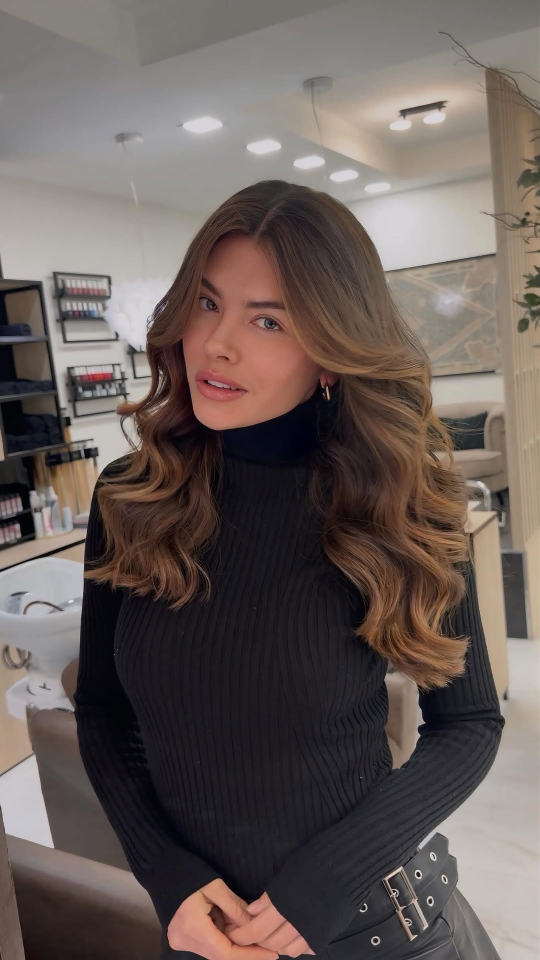Post 4 by Sendy Caceres on Instagram (video)