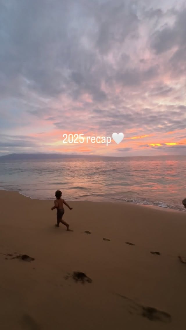 Post 6 by Meesh Fomenko on Instagram (video)