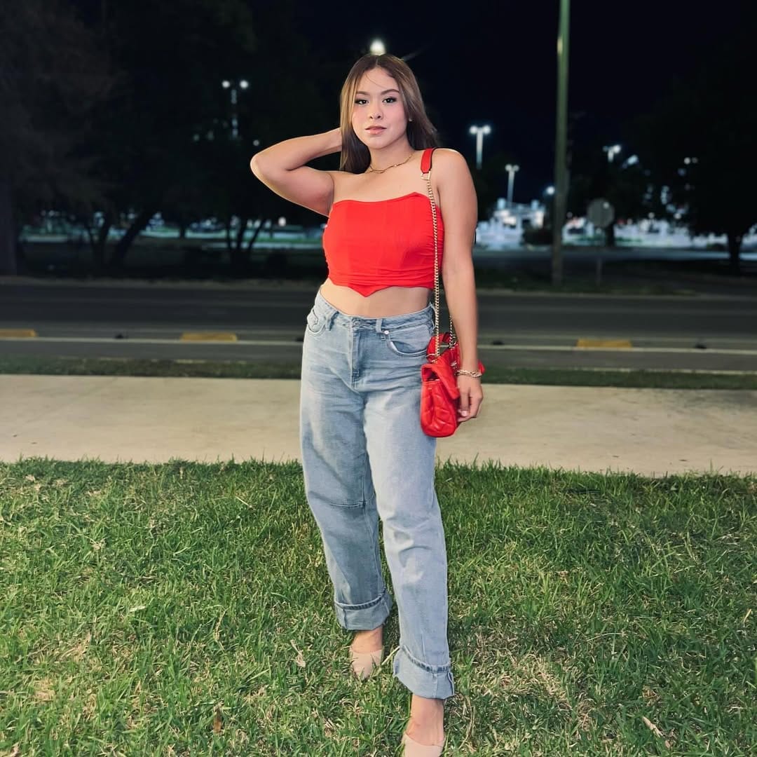 Post 9 by Sofia Zavala on Instagram (carousel)