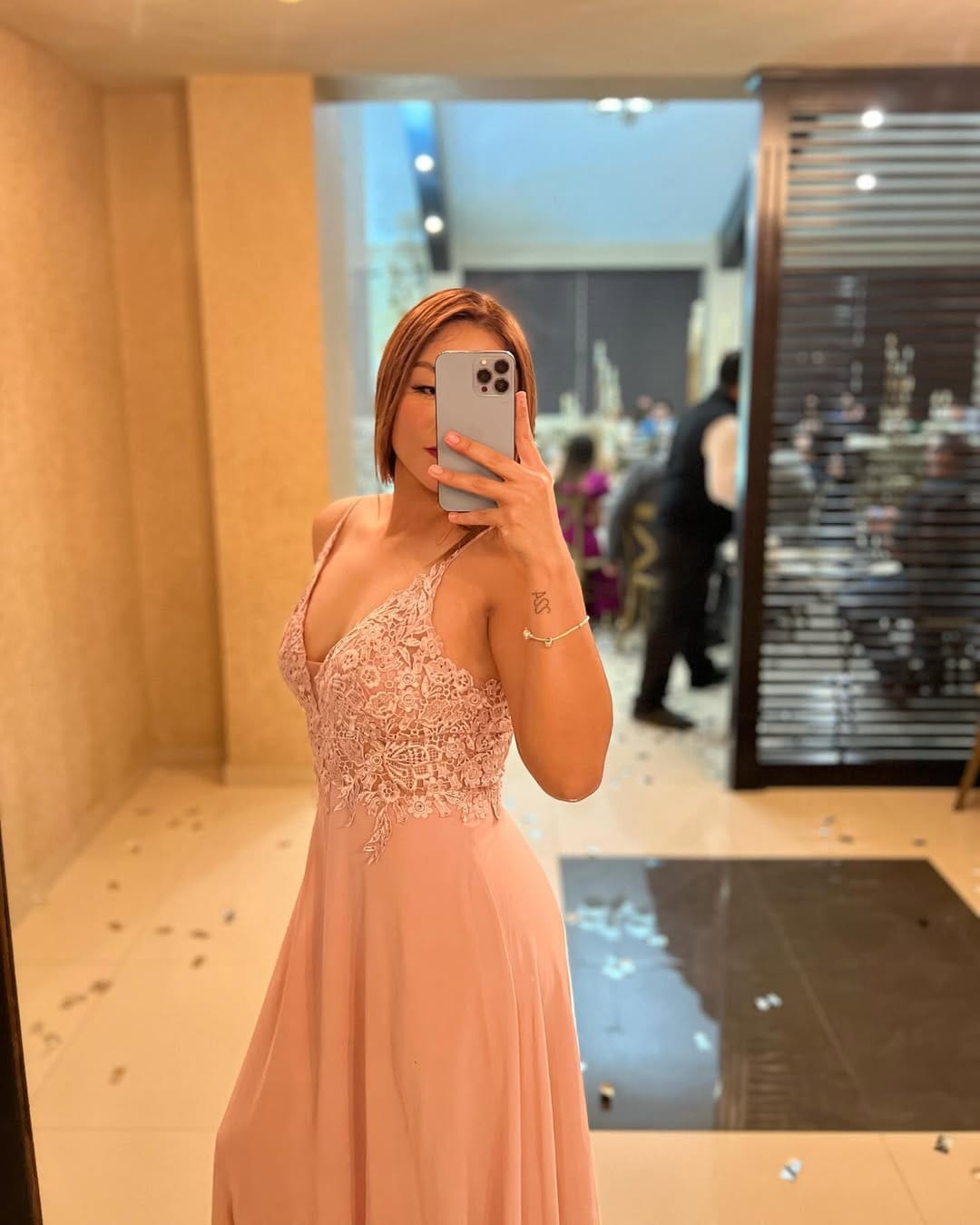 Post 8 by Sofia Zavala on Instagram (carousel)