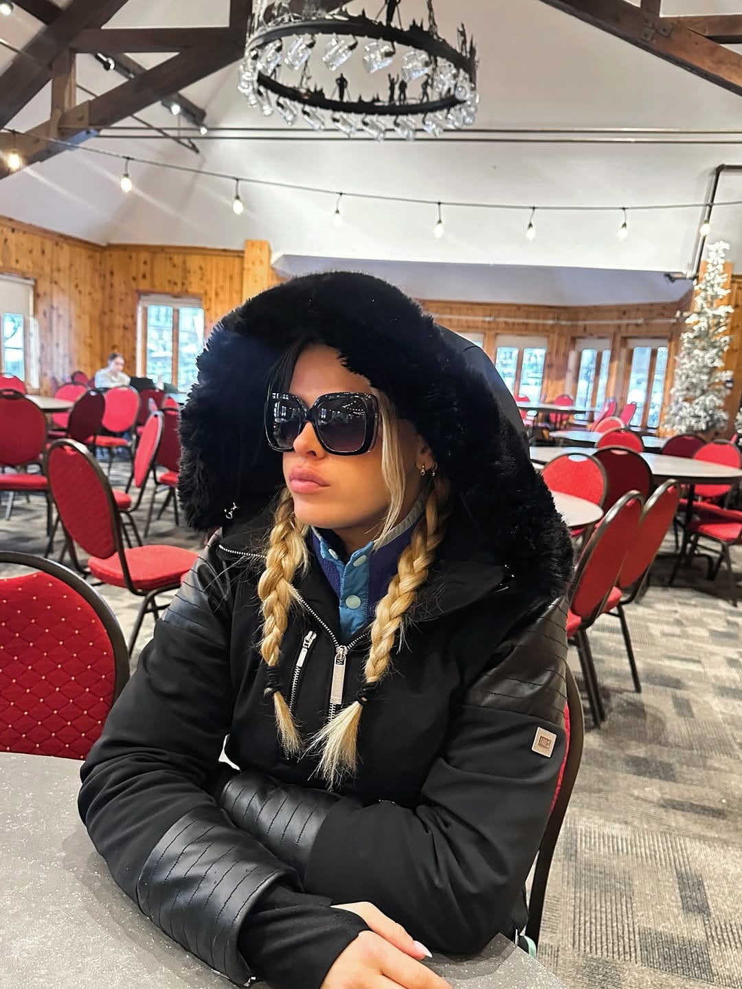 Post 4 by char on Instagram (carousel)