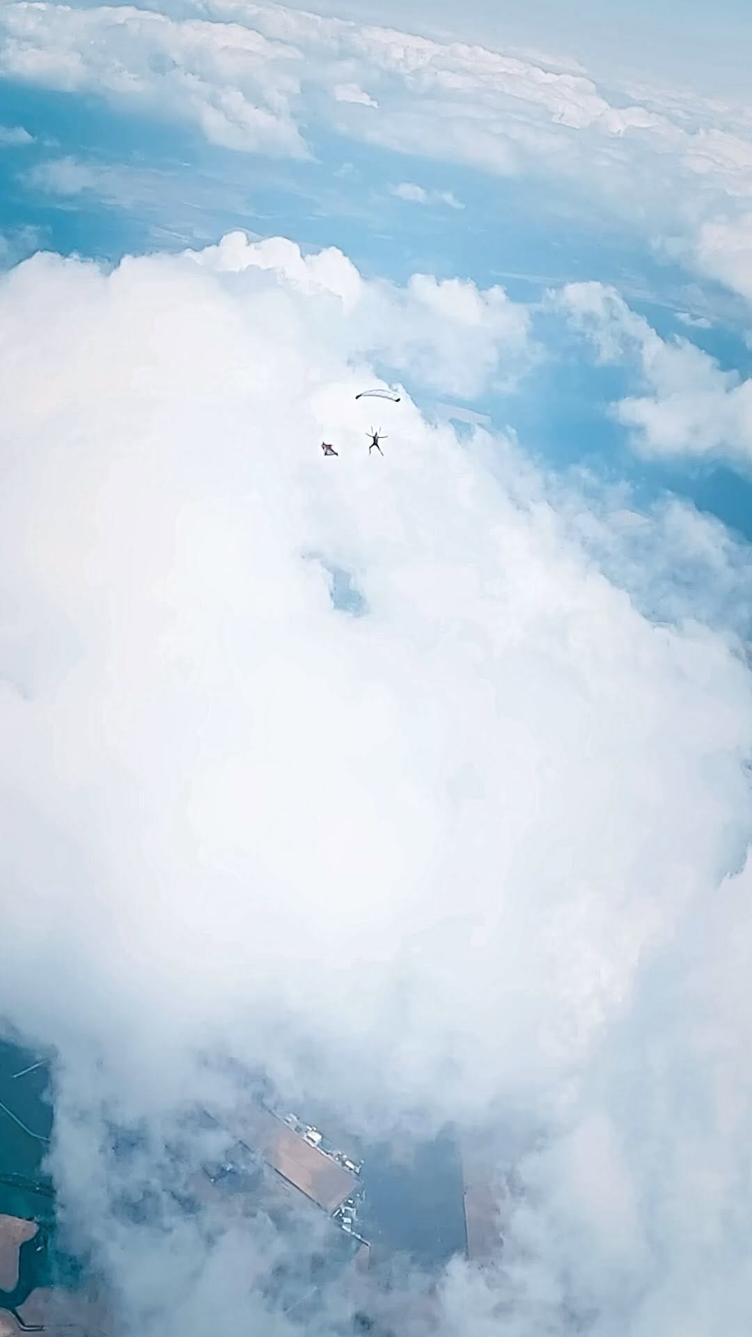 Post 4 by P.A. 🇫🇷 on Instagram (video)