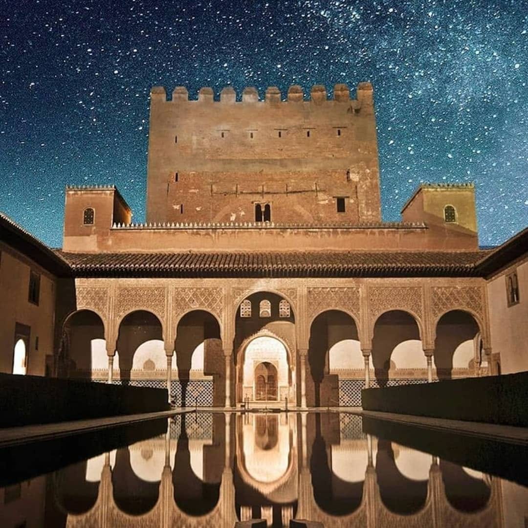 Post 4 by De Granada on Instagram (image)