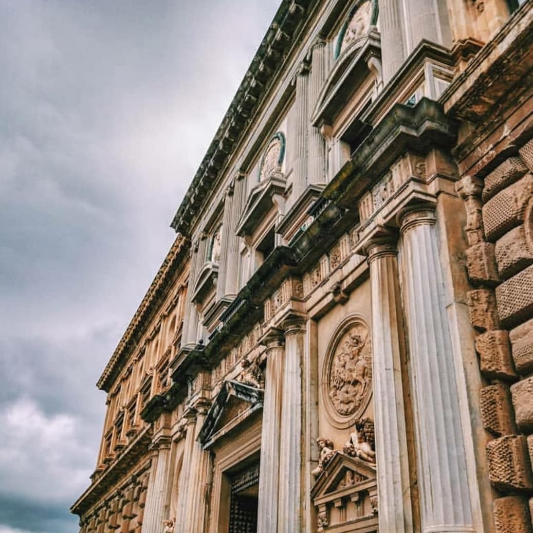 Post 1 by De Granada on Instagram (image)